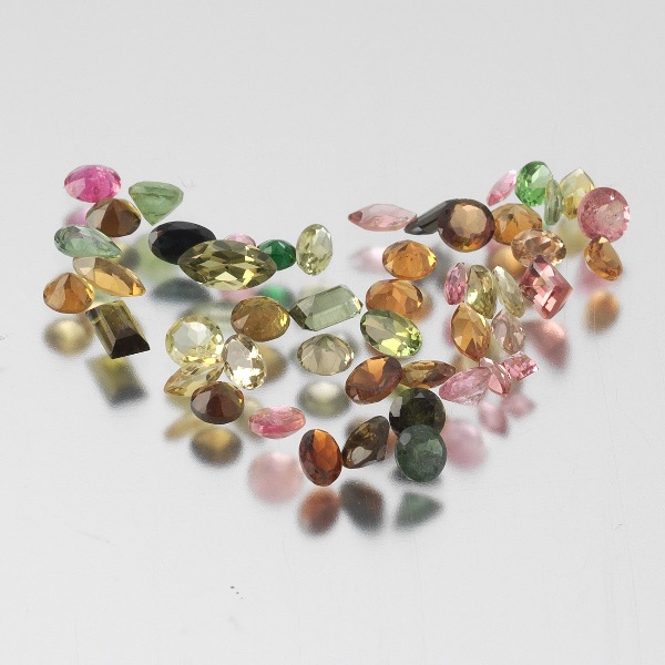 MULTIPLE UNMOUNTED 10.00 CT TOTAL