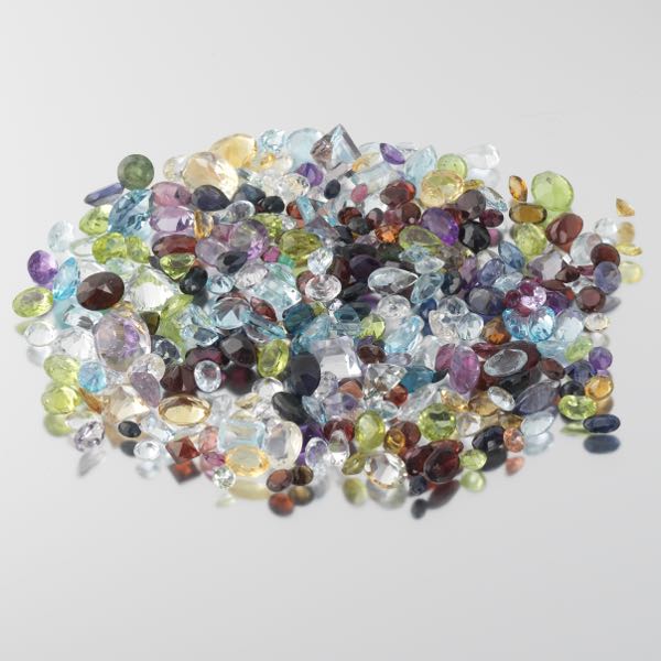 MULTIPLE UNMOUNTED 171.73 CARAT