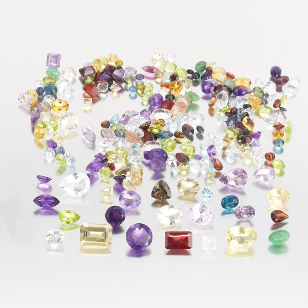 MULTIPLE UNMOUNTED 209 CARAT