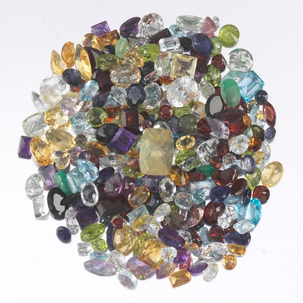 MULTIPLE UNMOUNTED 210 CARAT