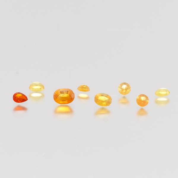 MULTIPLE UNMOUNTED 3.34 CARAT TOTAL