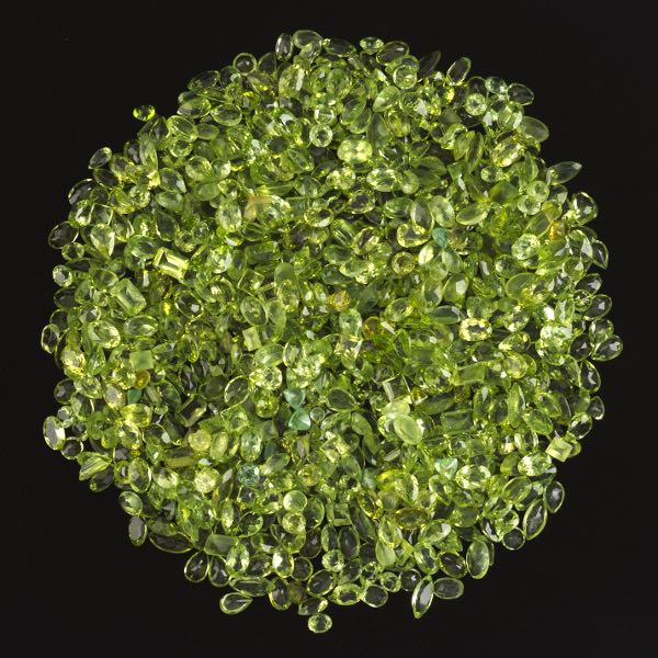 MULTIPLE UNMOUNTED 360.94 CARAT