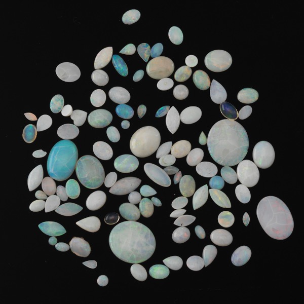 MULTIPLE UNMOUNTED 70 CT TOTAL