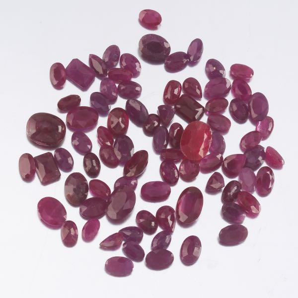 MULTIPLE UNMOUNTED 71.2 TOTAL CARAT