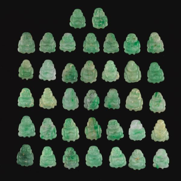 MULTIPLE UNMOUNTED CARVED JADEITE