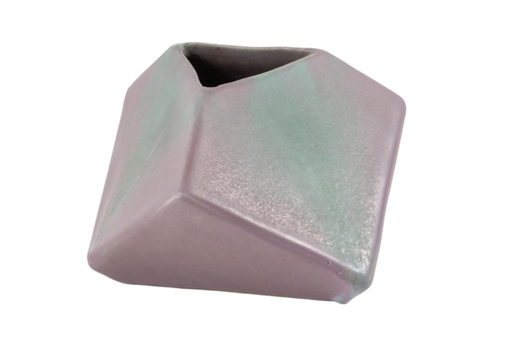 MUNCIE RUBA ROMBIC TRAPEZOID