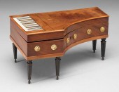 Music box necessaire, shaped a