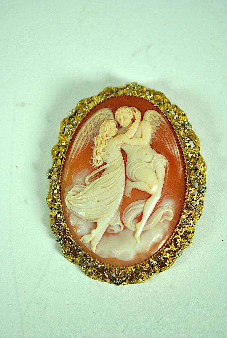 MYTHOLOGICAL SCENE ORNATE 18K CAMEO