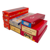 N & HO SCALE TRAINS AND BOXES<