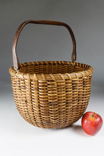 NANTUCKET LIGHTSHIP HARVEST BASKET,