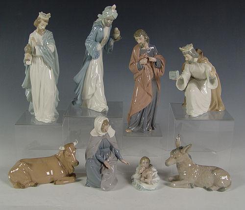 NAO BY LLADRO 8 PIECE NATIVITY SET:
