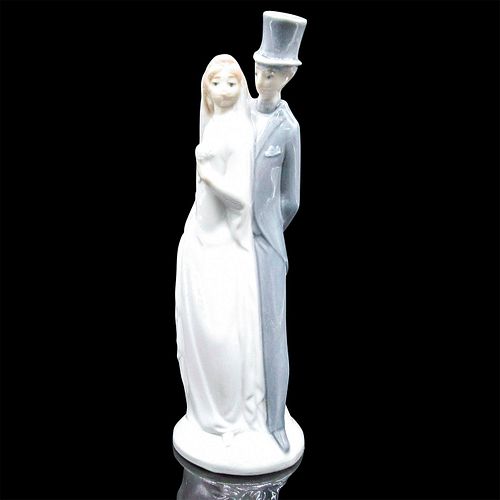 NAO BY LLADRO FIGURINE CAKE TOPPER,
