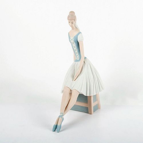 NAO BY LLADRO PORCELAIN FIGURINE,