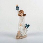 NAO BY LLADRO PORCELAIN FIGURI