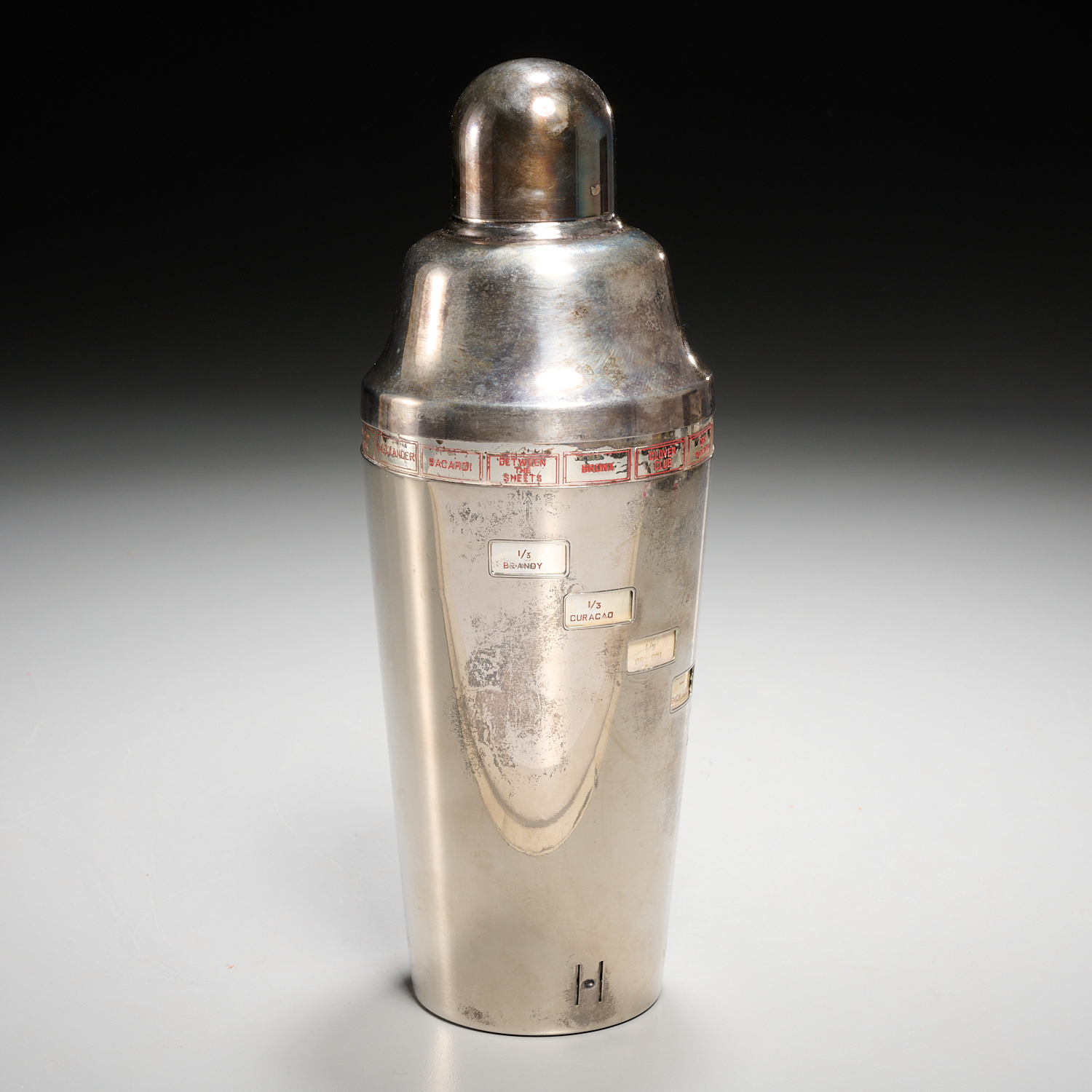 NAPIER ART DECO COCKTAIL SHAKER Mid