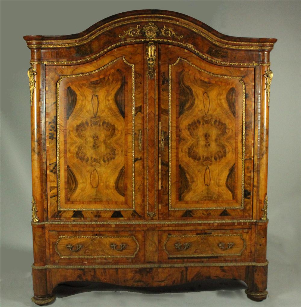 NAPOLEON III FRENCH WALNUT