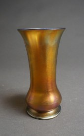 NASH GOLD IRIDESCENT GLASS VAS