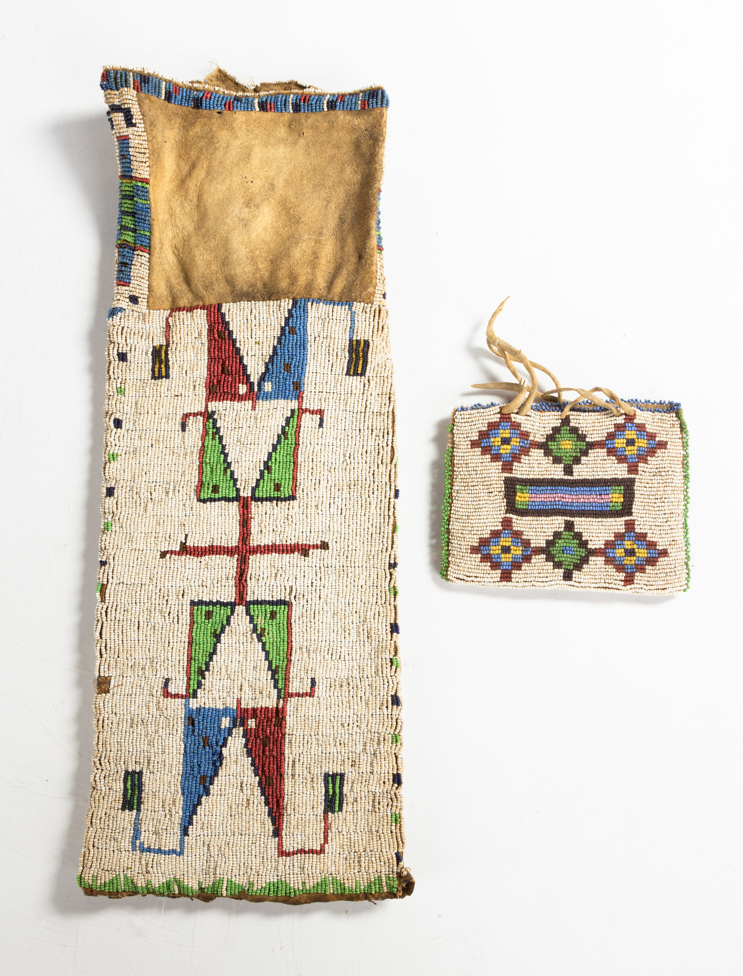NATIVE AMERICAN BEADED PIPE BAG AND