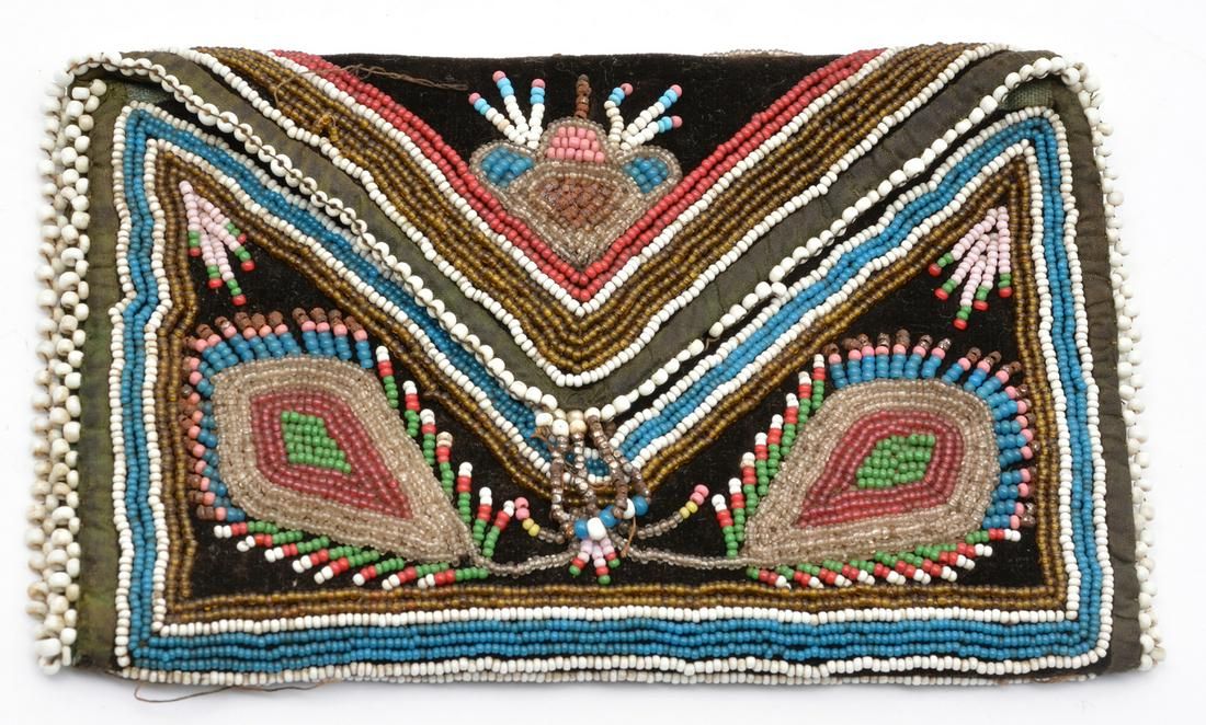 NATIVE AMERICAN BEADWORK FOLDING