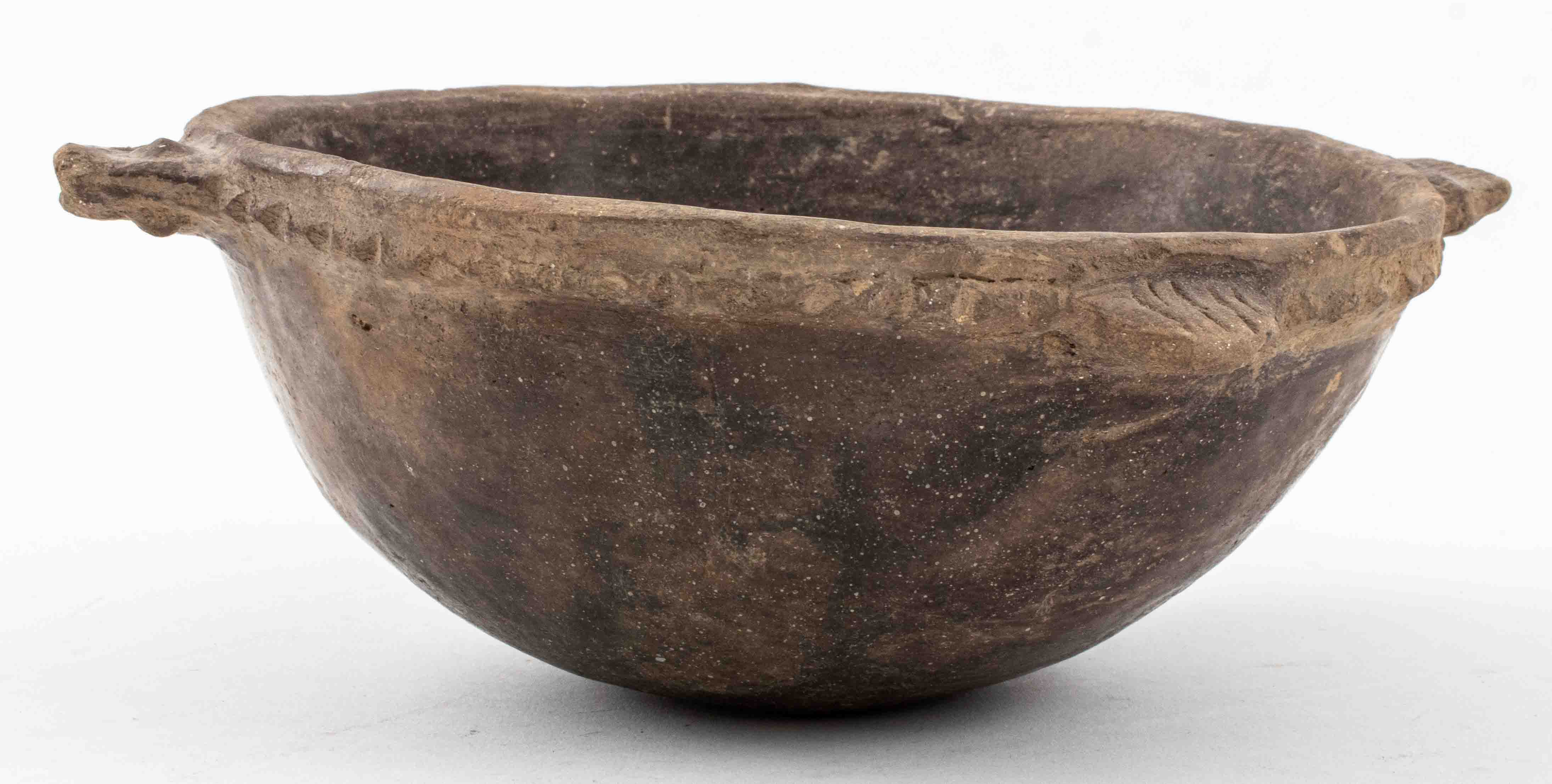 NATIVE AMERICAN FISH EFFIGY BOWL