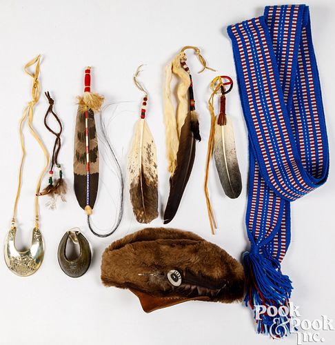NATIVE AMERICAN INDIAN FEATHER