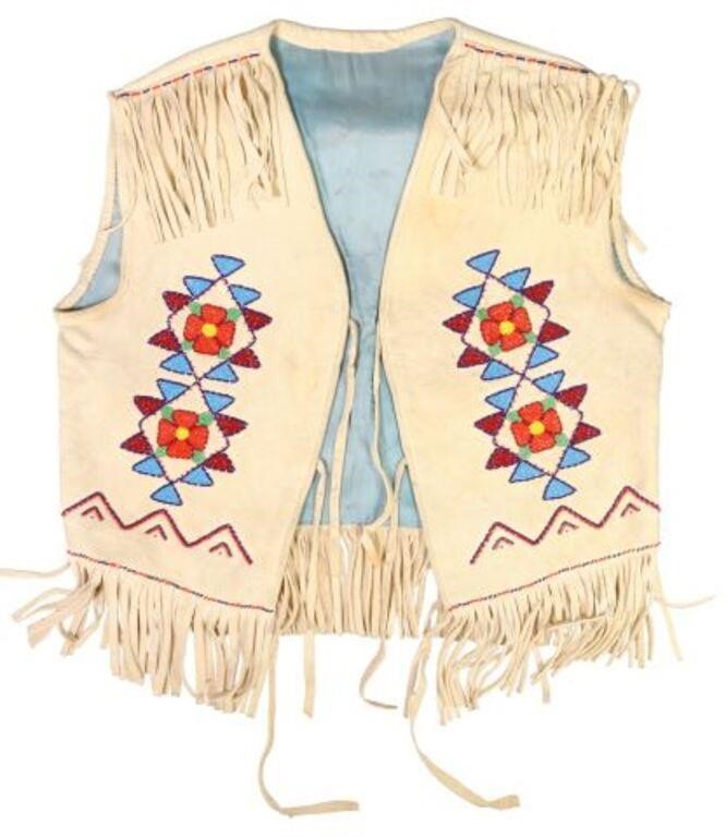 NATIVE AMERICAN PLATEAU BEADED