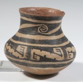 NATIVE AMERICAN POTTERY Gilla