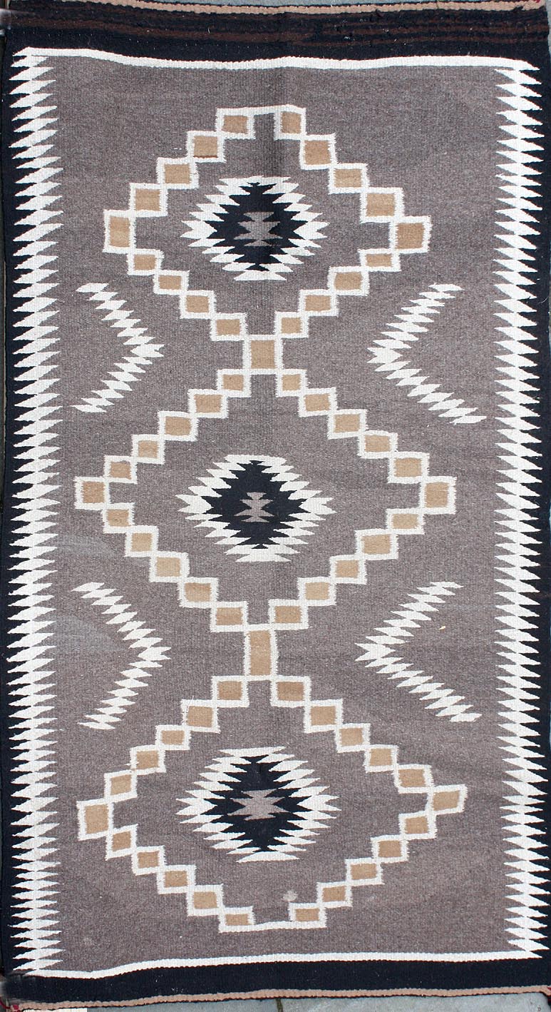 NATIVE AMERICAN RUG2'10 x 4'8''