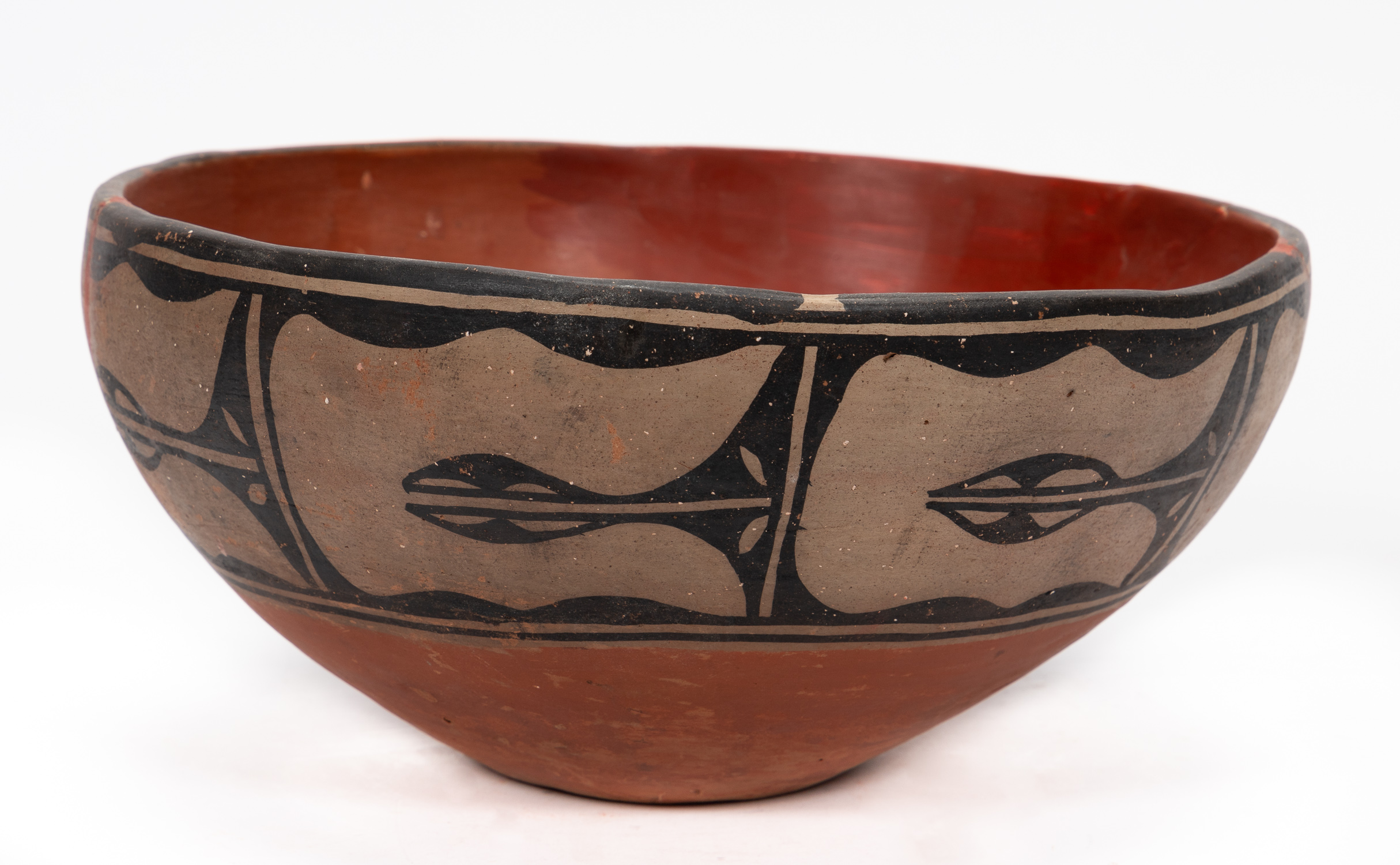 NATIVE AMERICAN SANTO DOMINGO RED &