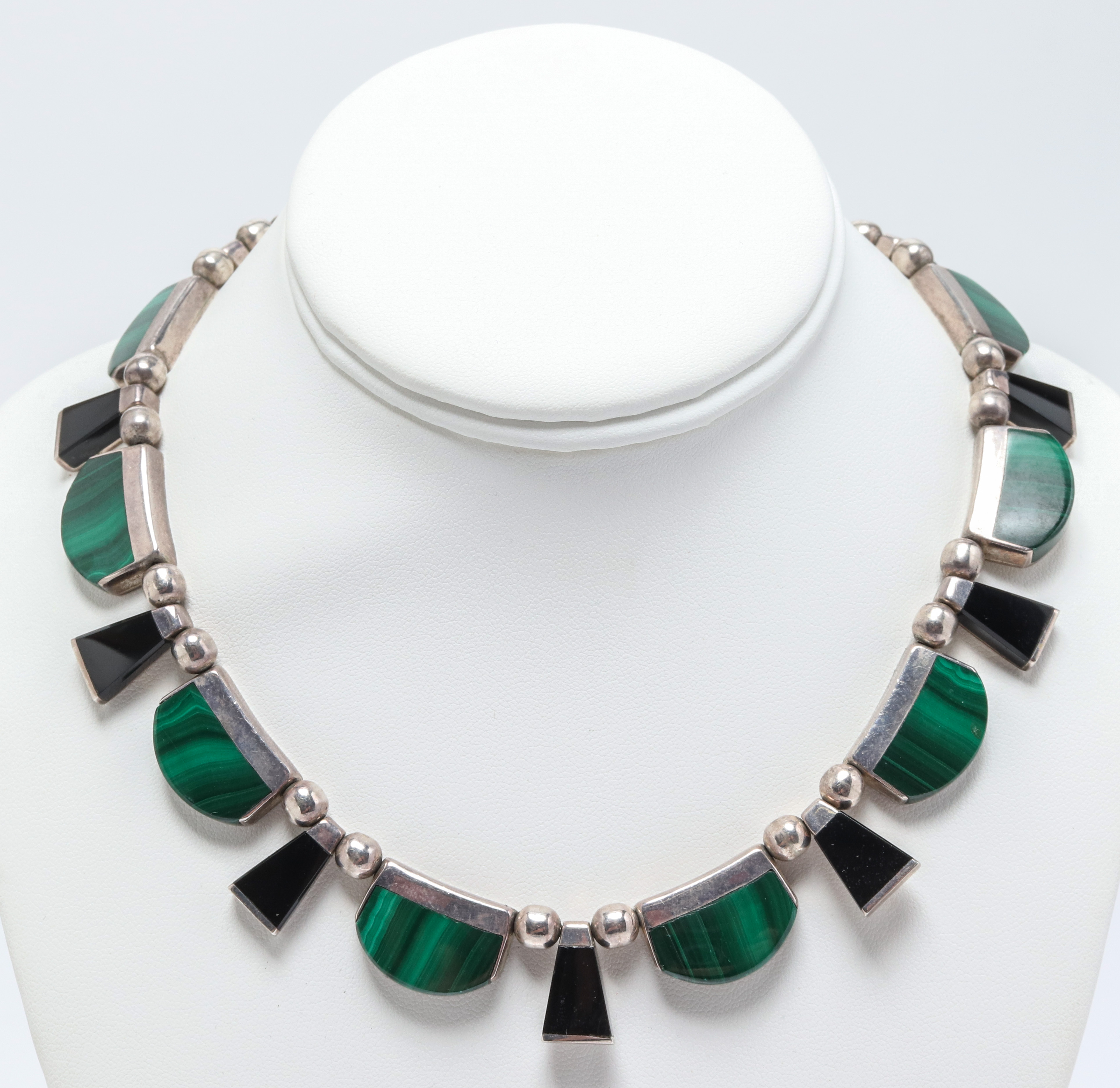 NATIVE AMERICAN SILVER MALACHITE