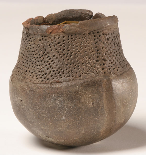 Native American small decorated pot