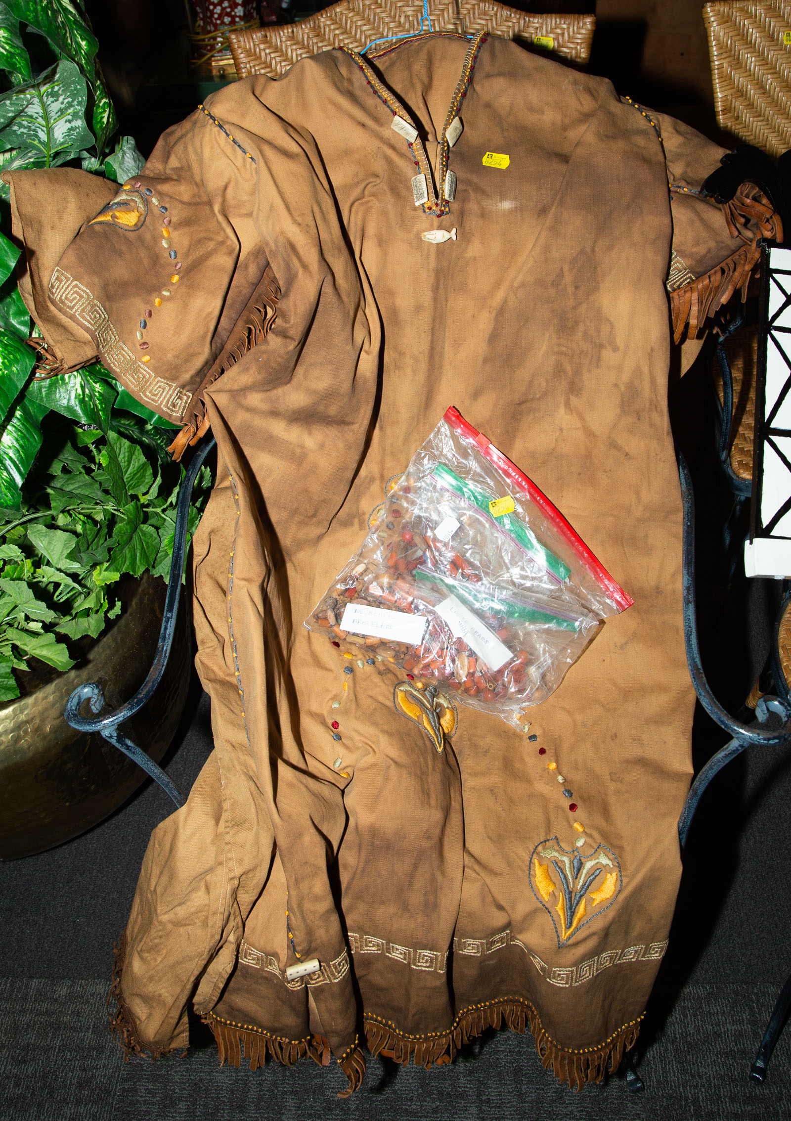 NATIVE AMERICAN STYLE DRESS Mid