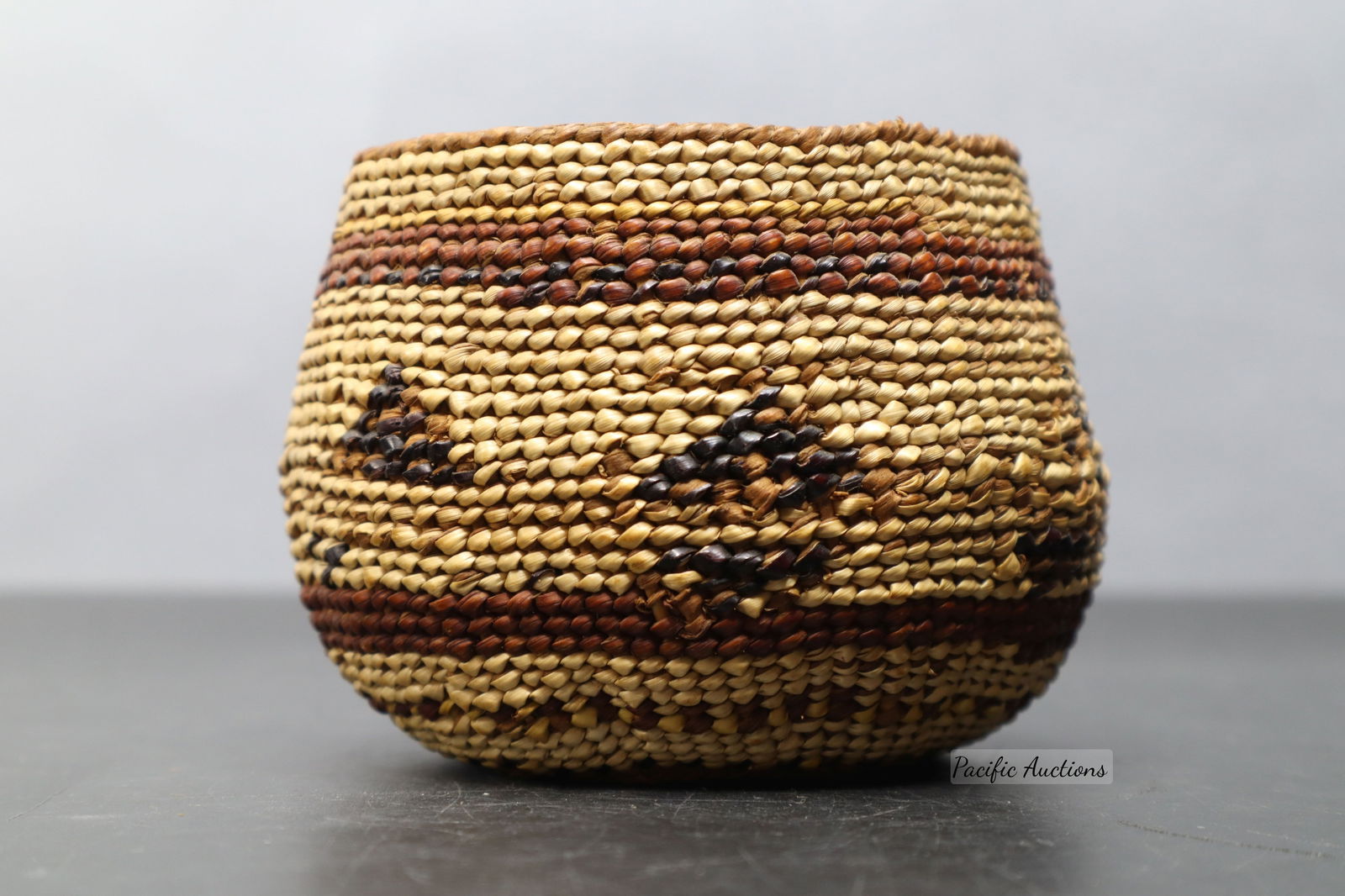 NATIVE AMERICAN STYLE WOVEN NATURAL