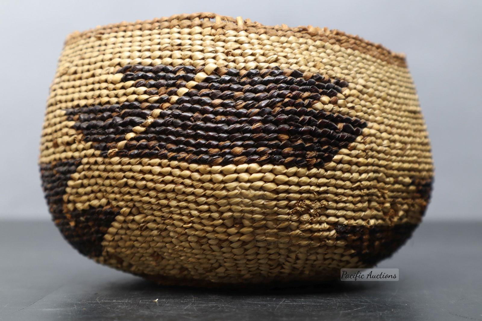 NATIVE AMERICAN STYLE WOVEN NATURAL