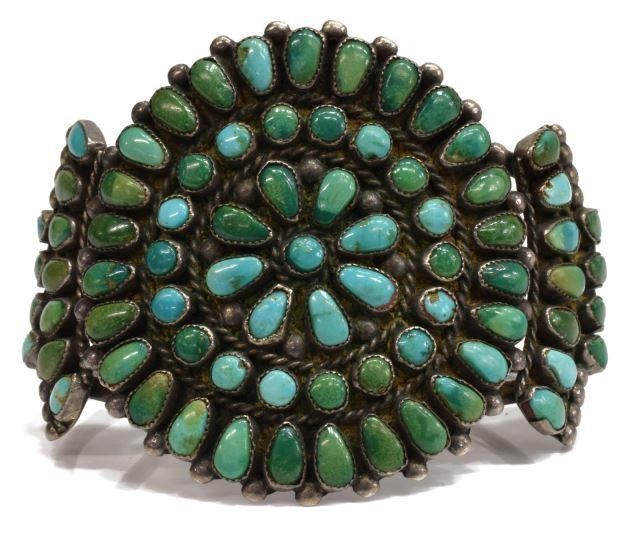 NATIVE AMERICAN ZUNI TURQUOISE