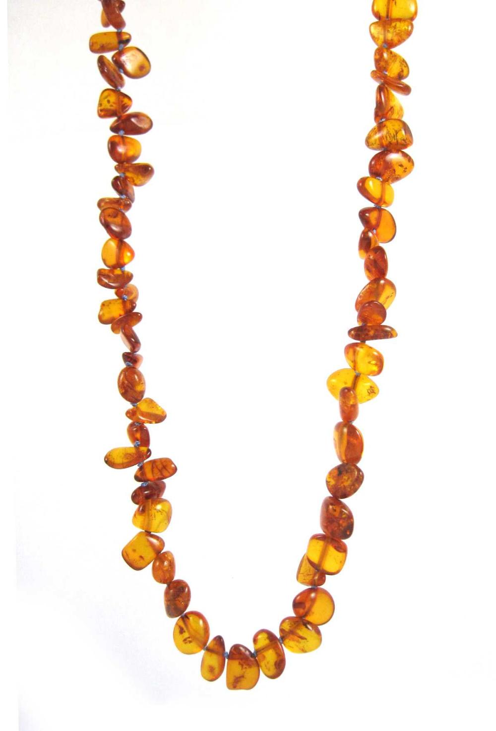 NATURAL BALTIC AMBER BEAD NECKLACE.