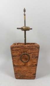NATURAL WOODEN BASE LAMPContai