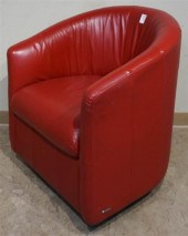 NATUZZI RED LEATHER BARREL-BAC