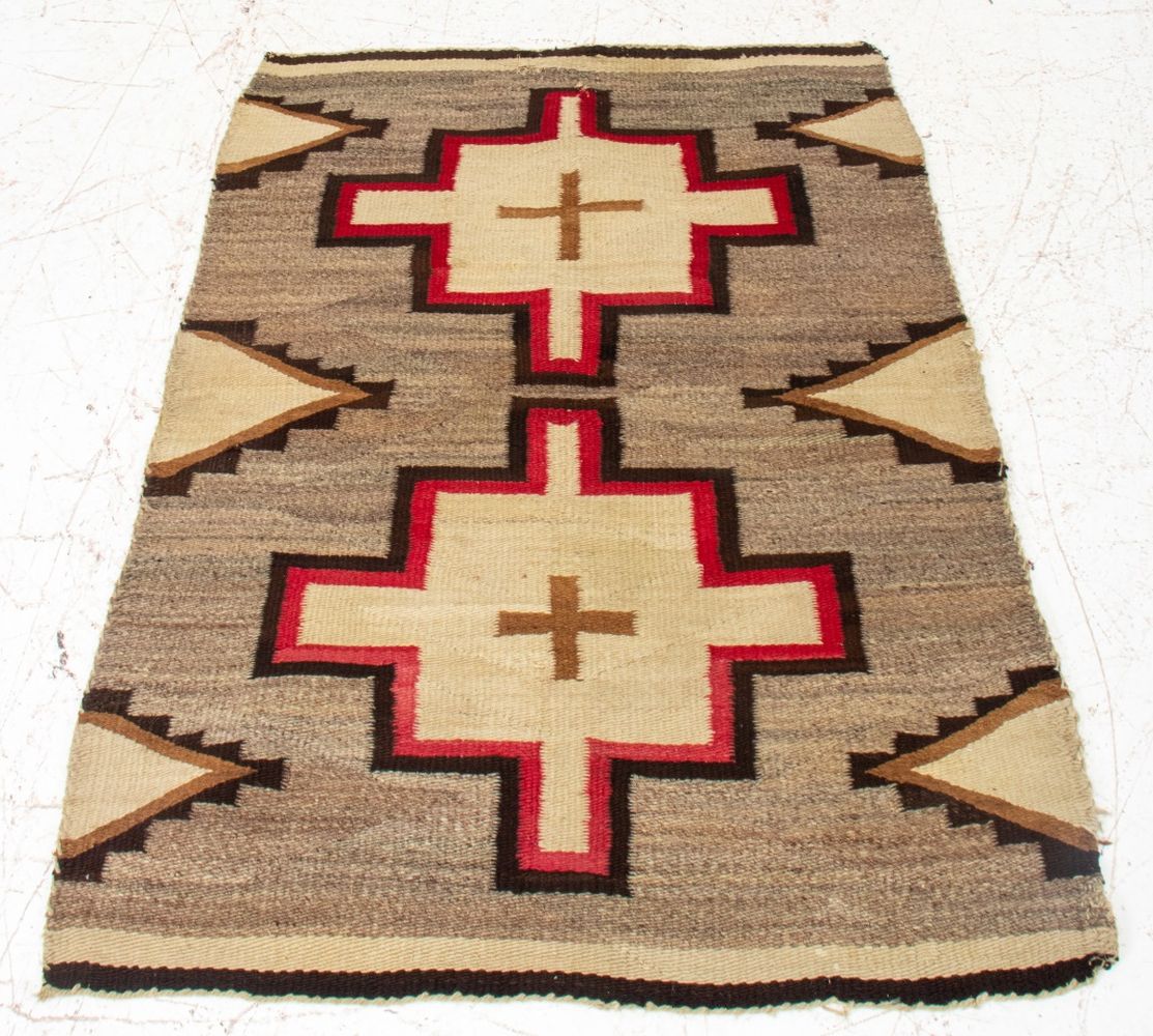NAVAJO GANADO PATTERN RUG Navajo