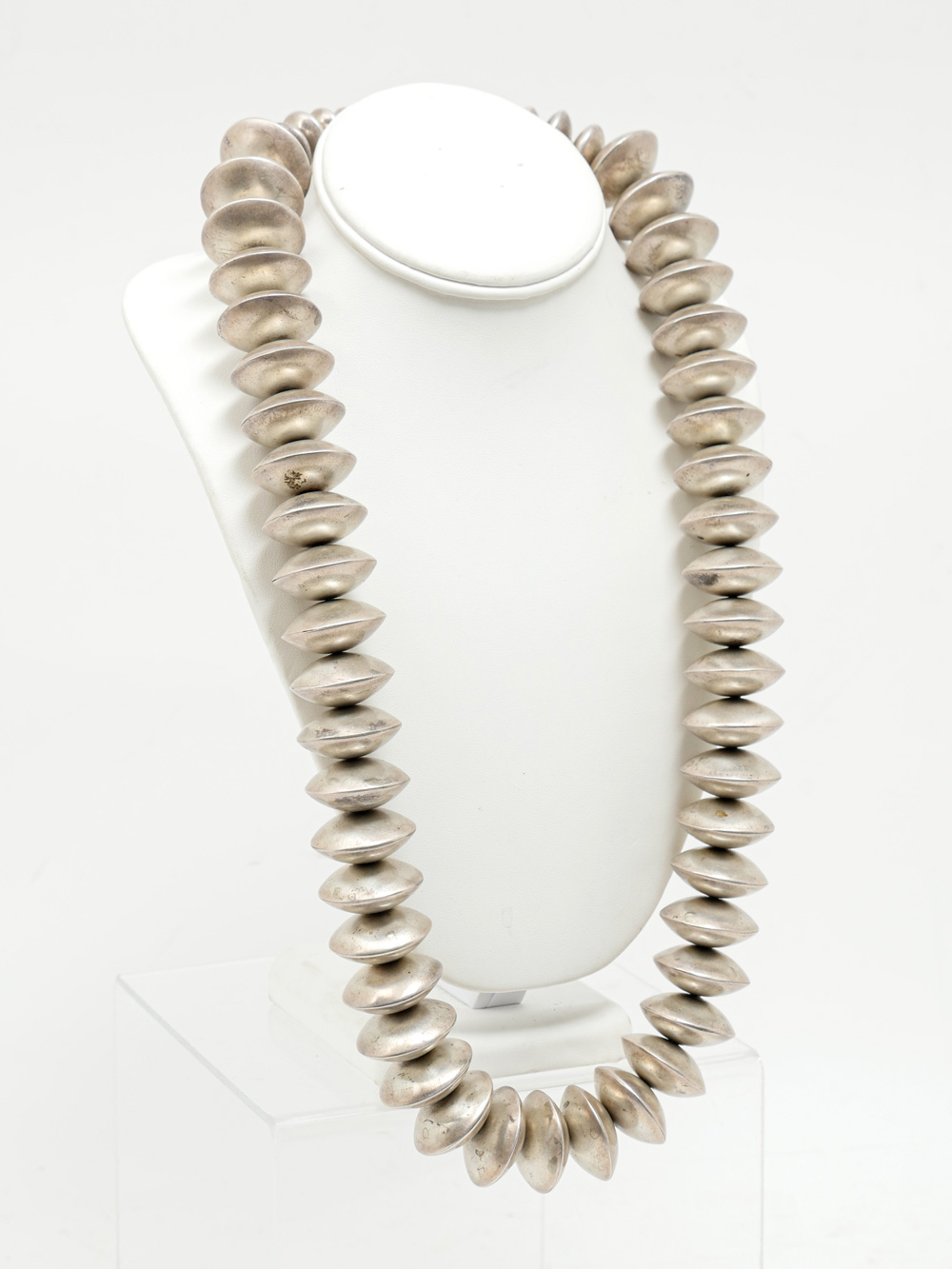 NAVAJO GRADUATED FLAT BEAD STERLING