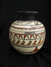 Navajo Indian Pottery Vase sig