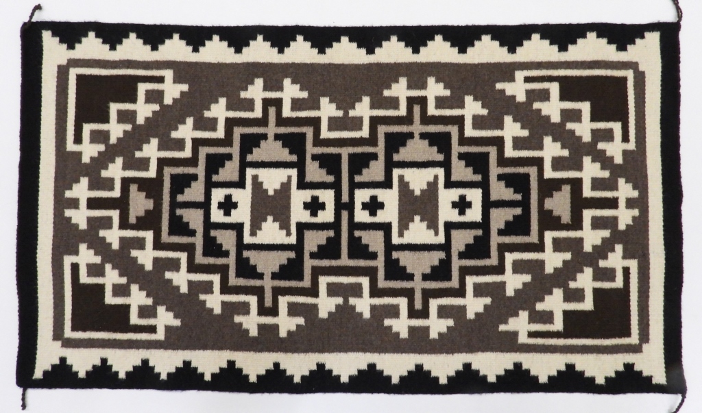 NAVAJO NATIVE AMERICAN WOVEN CARPET