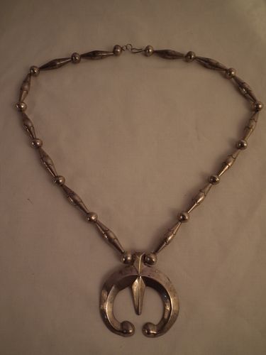 NAVAJO PAWN SILVER NECKLACEOld