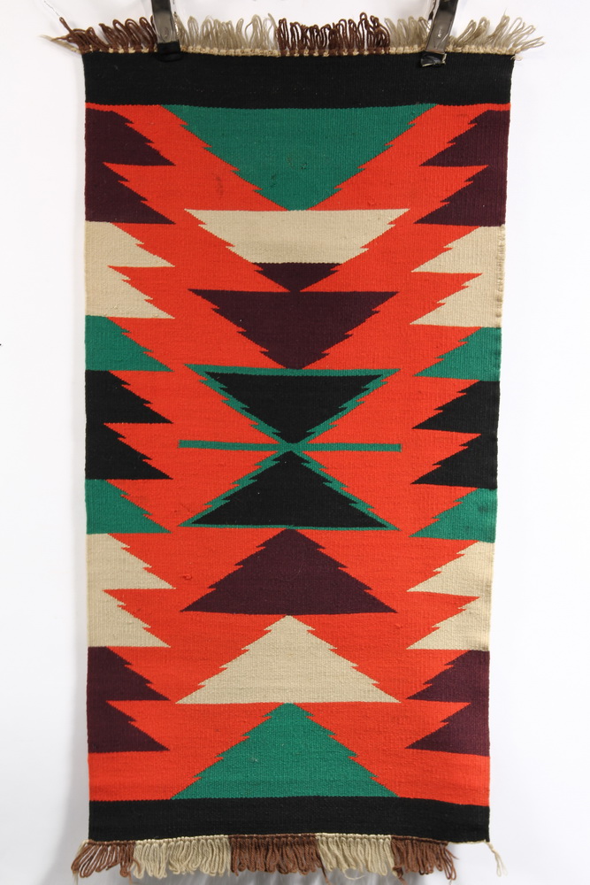 NAVAJO RUG - 20'' x 39'' - Navajo