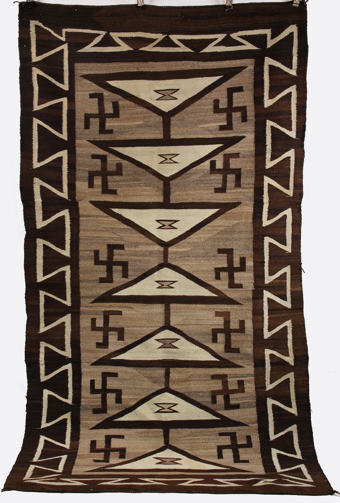 NAVAJO RUG - 4' x 7' - Navajo rug