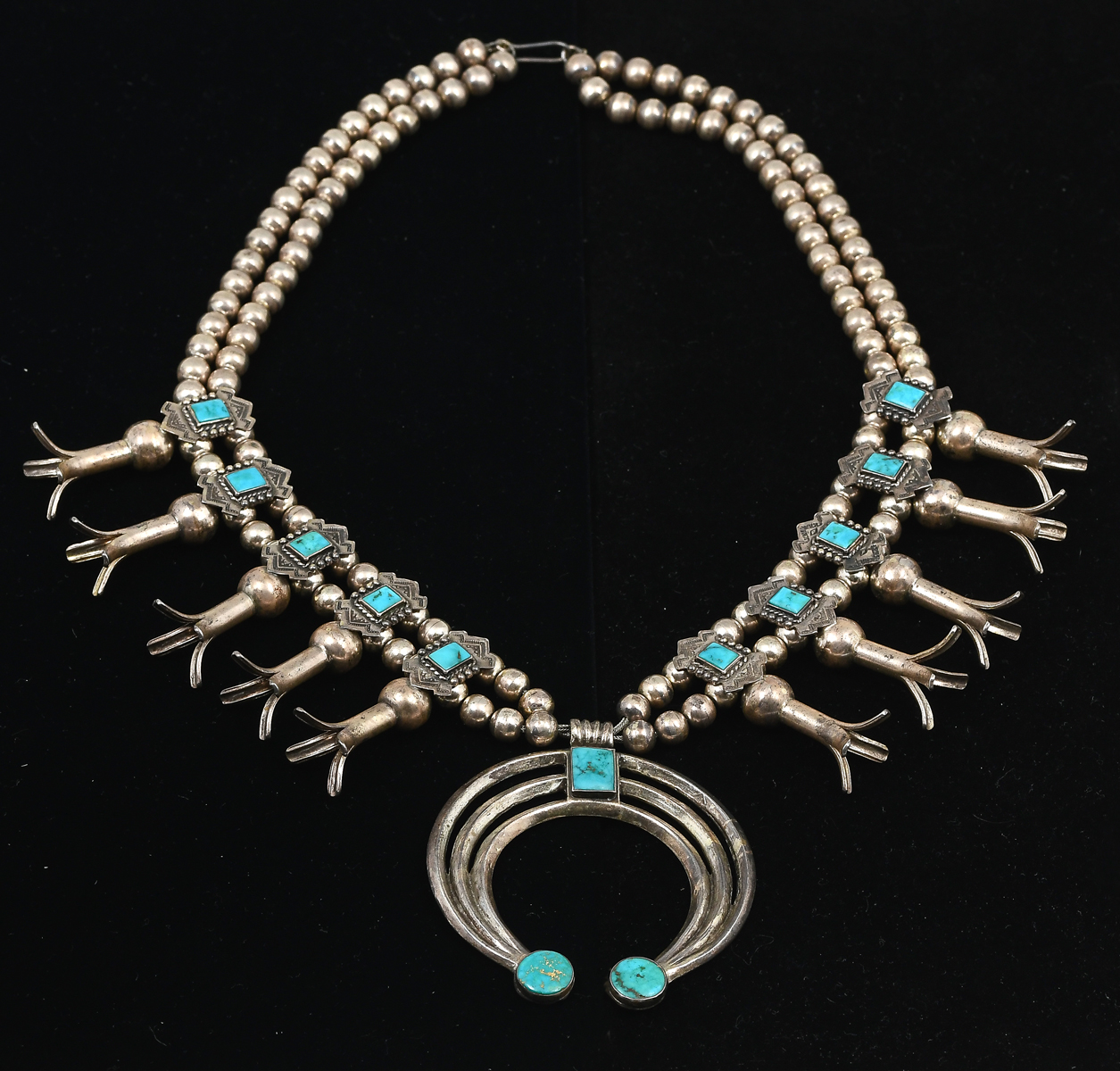 NAVAJO STERLING SILVER SQUASH