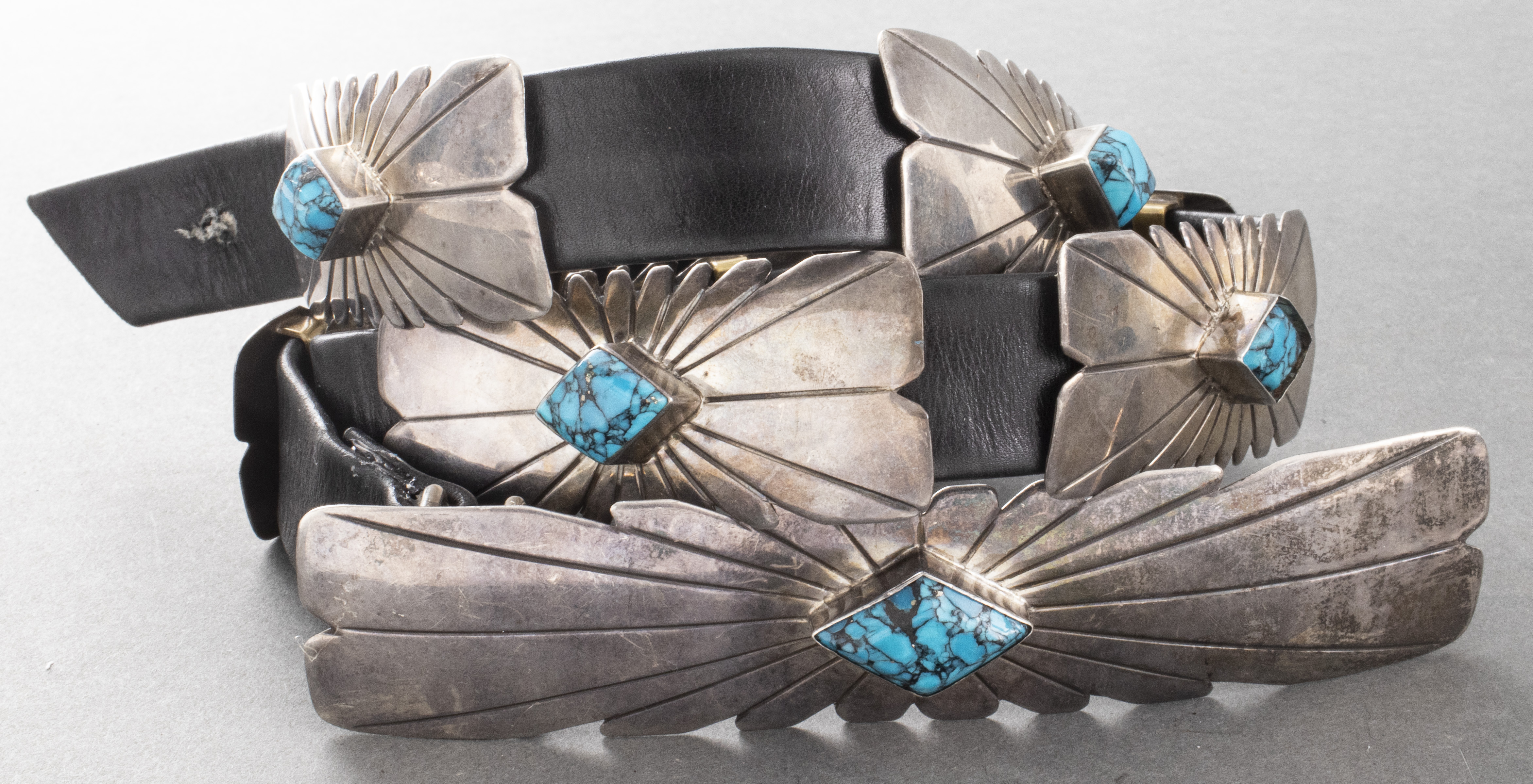 NAVAJO STERLING SILVER &