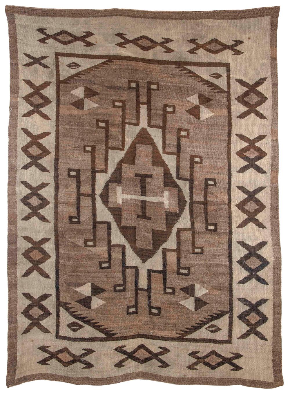 NAVAJO TWO GRAY HILLS RUG: 4'3" X