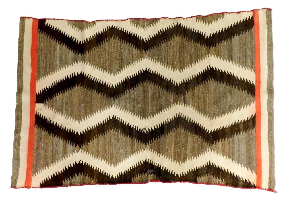 NAVAJO WEAVING, C. 1960, ZIG ZAG