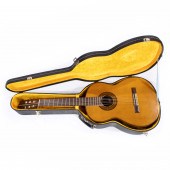 NAVARRA SIX STRING GUITAR IN H